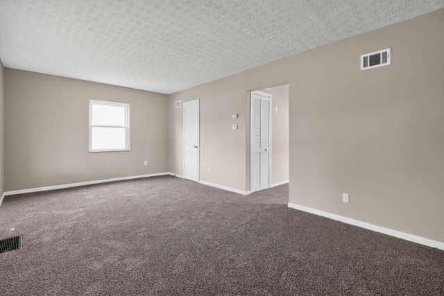 108 Florence Avenue, Columbus, OH 43228
