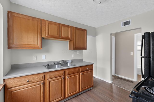 108 Florence Avenue, Columbus, OH 43228