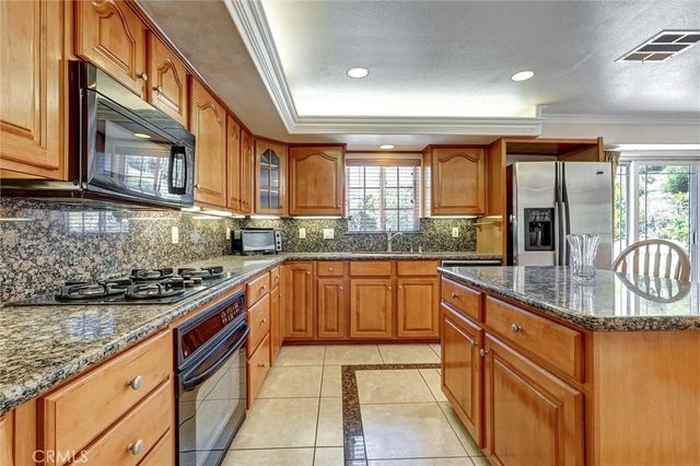 13487 Trego Place, Sylmar, CA 91342