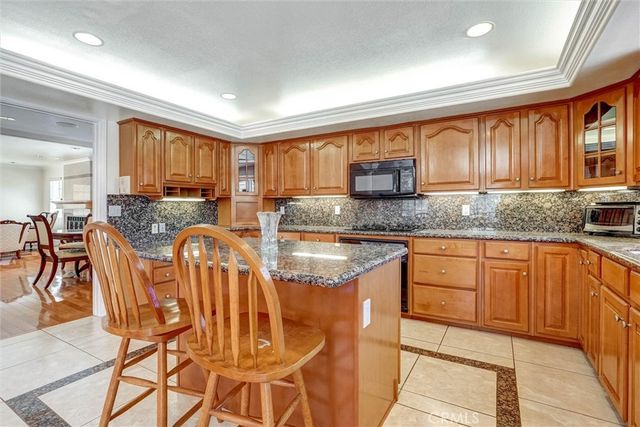 13487 Trego Place, Sylmar, CA 91342