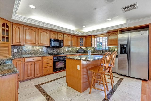 13487 Trego Place, Sylmar, CA 91342
