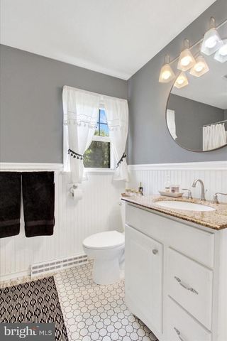7890 GNATSTOWN RD, Hanover, PA 17331