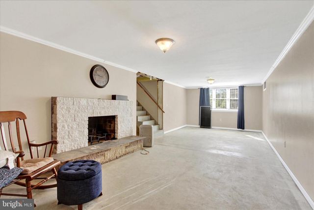 7890 GNATSTOWN RD, Hanover, PA 17331