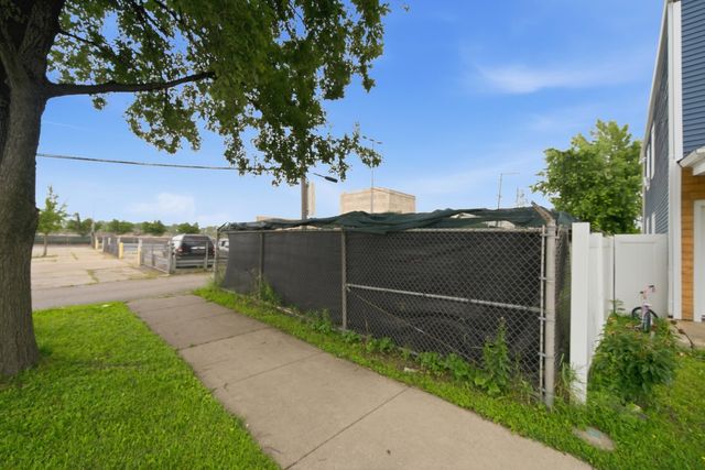 5115 S Whipple Street, Chicago, IL 60632