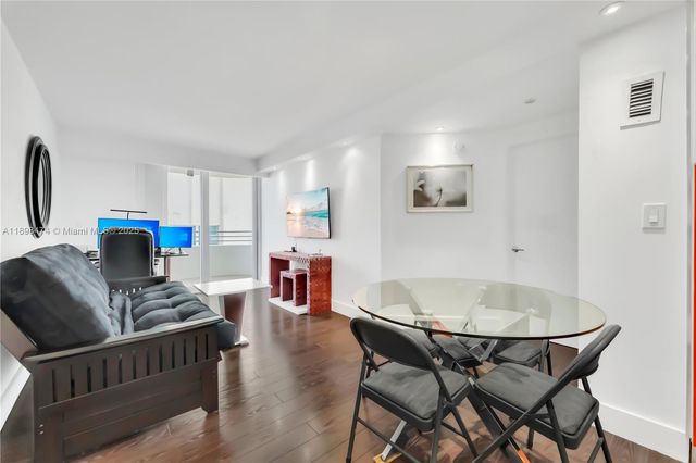 5555 Collins Ave 8P, Miami Beach, FL 33140