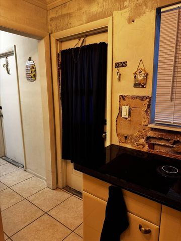 1280 NW 43rd Terrace 107, Lauderhill, FL 33313