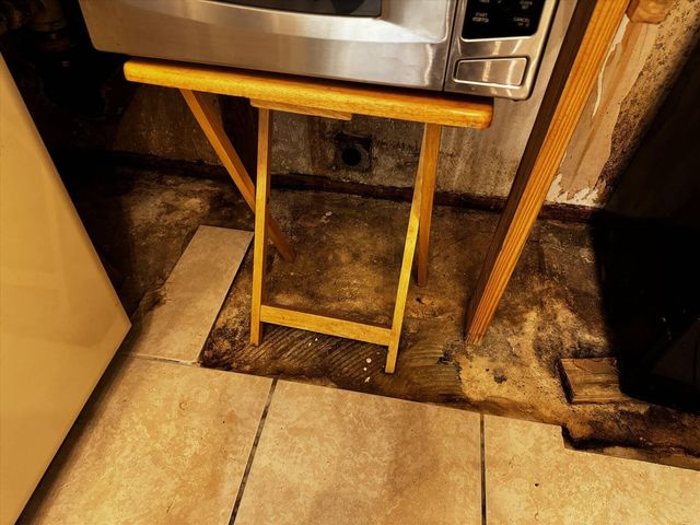 1280 NW 43rd Terrace 107, Lauderhill, FL 33313