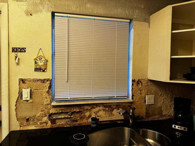 1280 NW 43rd Terrace 107, Lauderhill, FL 33313