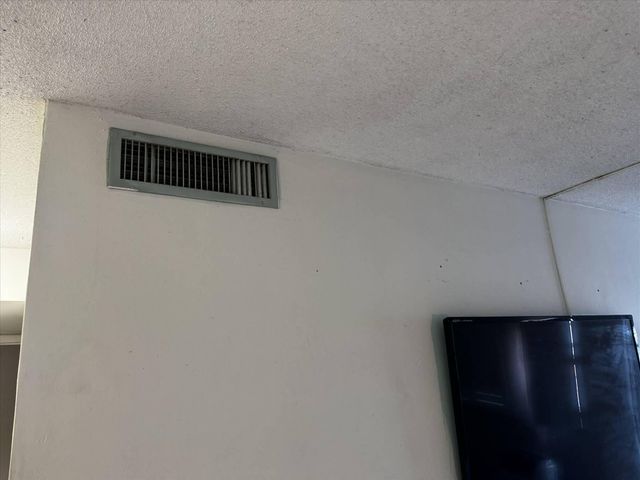 1280 NW 43rd Terrace 107, Lauderhill, FL 33313