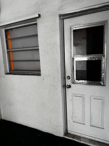 1280 NW 43rd Terrace 107, Lauderhill, FL 33313