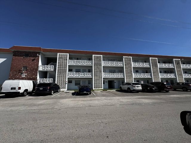 1280 NW 43rd Terrace 107, Lauderhill, FL 33313