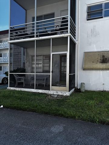 1280 NW 43rd Terrace 107, Lauderhill, FL 33313