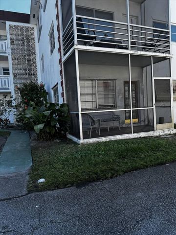 1280 NW 43rd Terrace 107, Lauderhill, FL 33313