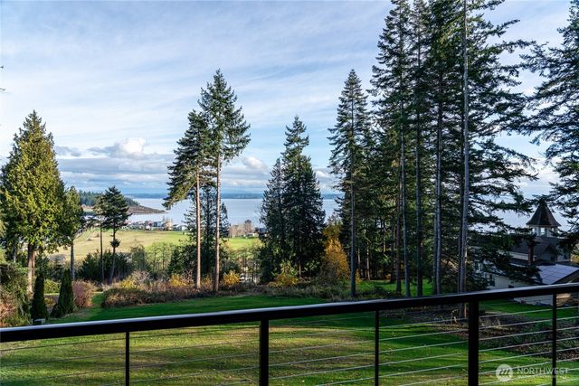 501 Vesper Way, Camano Island, WA 98282