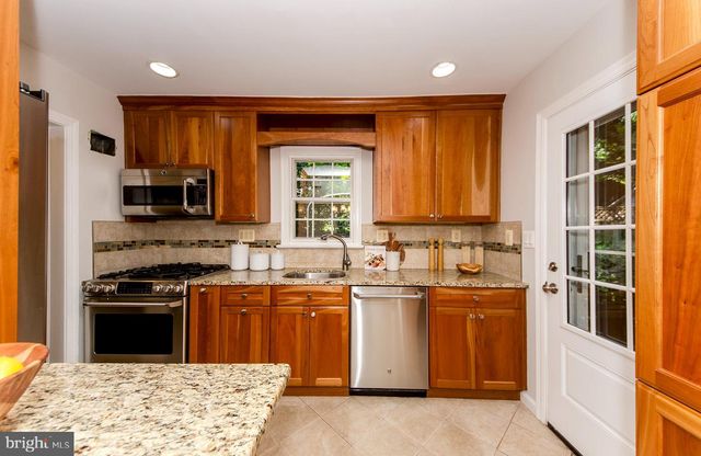 6148 12TH RD N, Arlington, VA 22205