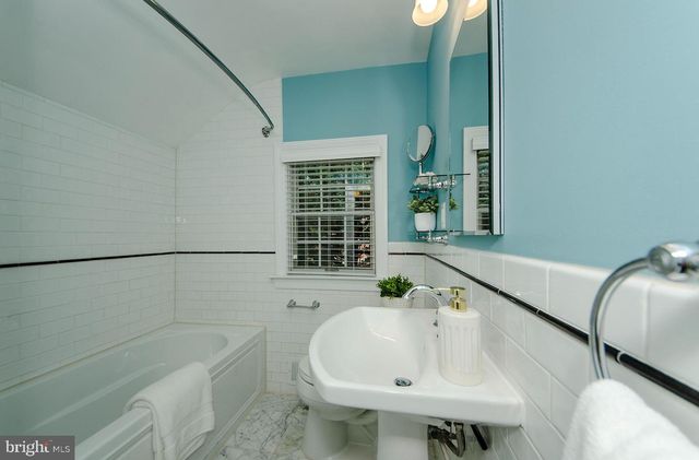 6148 12TH RD N, Arlington, VA 22205