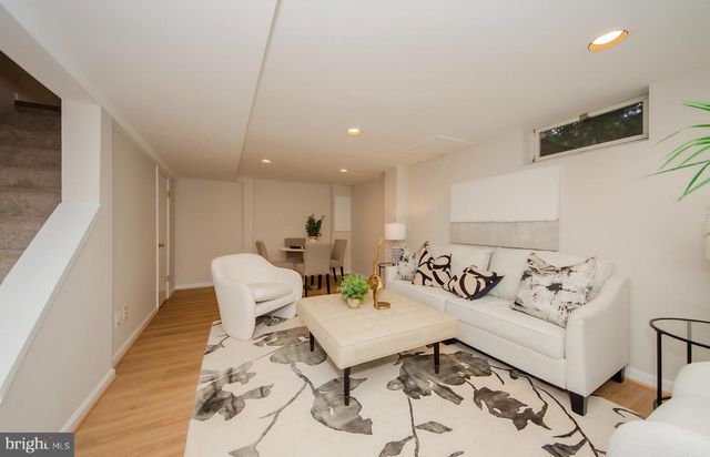 6148 12TH RD N, Arlington, VA 22205