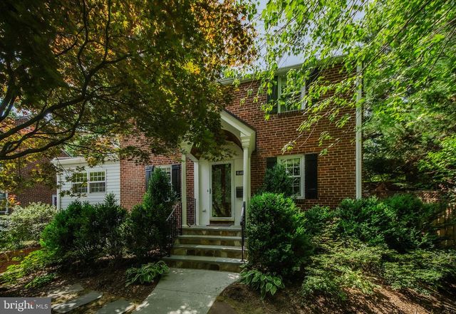 6148 12TH RD N, Arlington, VA 22205