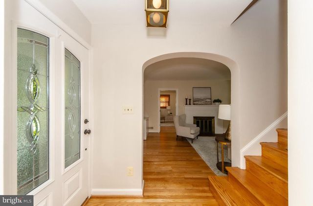 6148 12TH RD N, Arlington, VA 22205