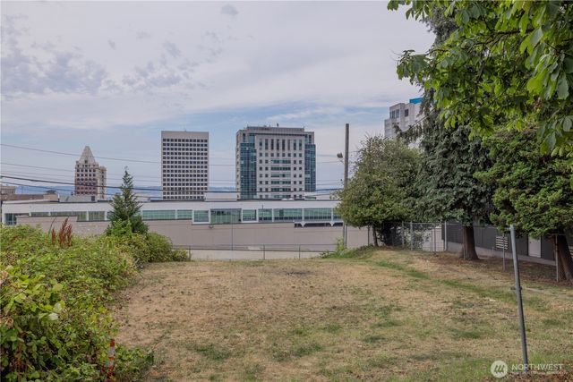 1137 Fawcett Avenue, Tacoma, WA 98402