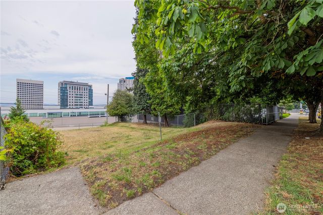 1137 Fawcett Avenue, Tacoma, WA 98402