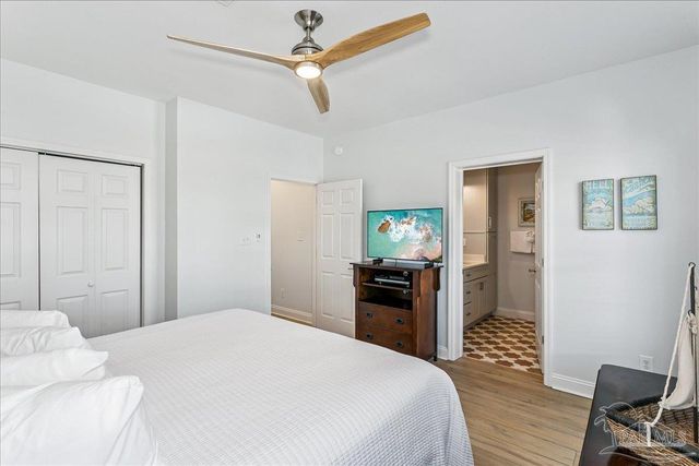 7530 Gulf Blvd, Navarre Beach, FL 32566