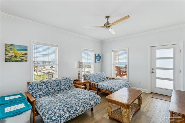 7530 Gulf Blvd, Navarre Beach, FL 32566