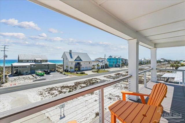7530 Gulf Blvd, Navarre Beach, FL 32566
