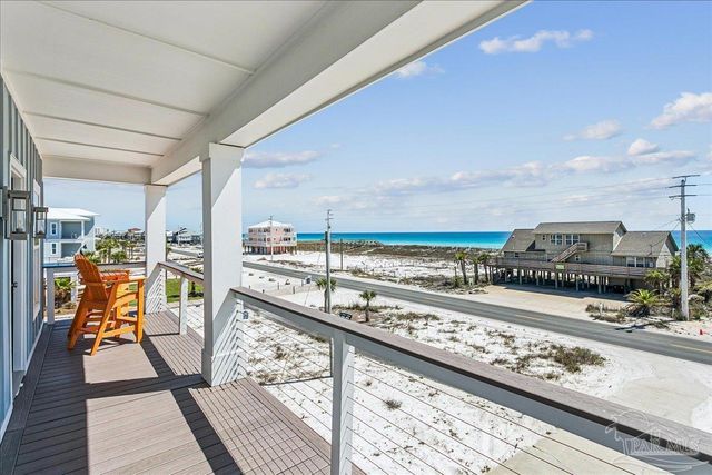 7530 Gulf Blvd, Navarre Beach, FL 32566