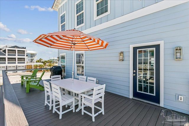 7530 Gulf Blvd, Navarre Beach, FL 32566