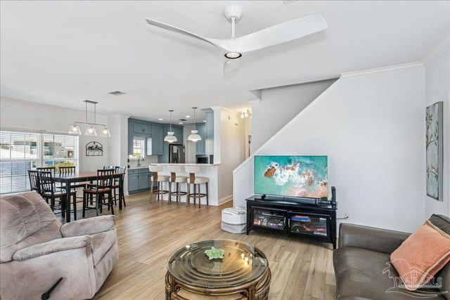 7530 Gulf Blvd, Navarre Beach, FL 32566