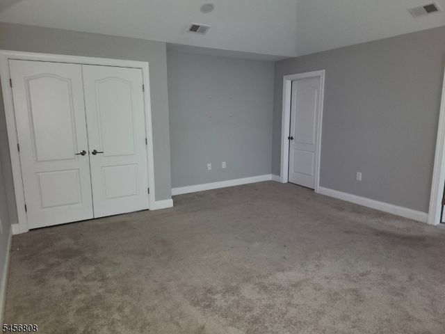 65 Halina Ln, Butler Boro, NJ 07405