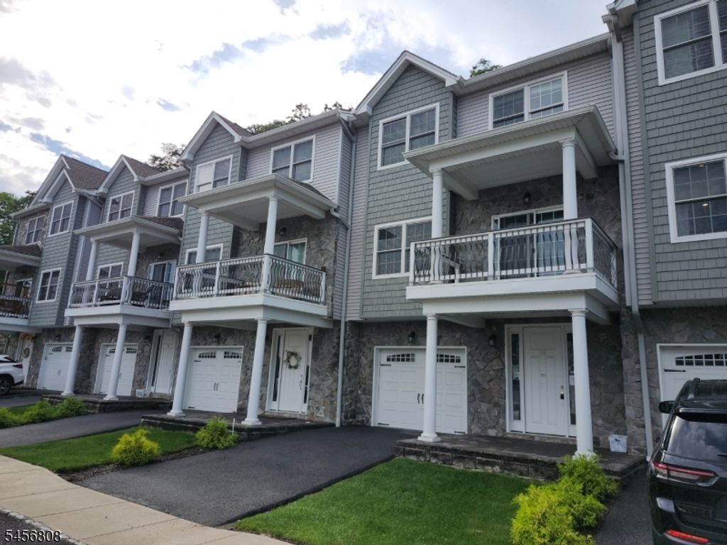 65 Halina Ln, Butler Boro, NJ 07405 — photo 4