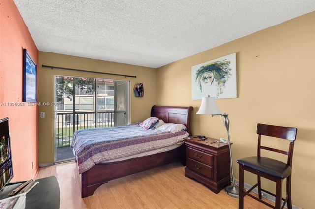 200 SW 132nd Way 211L, Pembroke Pines, FL 33027