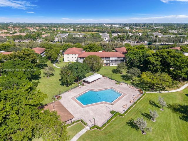 200 SW 132nd Way 211L, Pembroke Pines, FL 33027