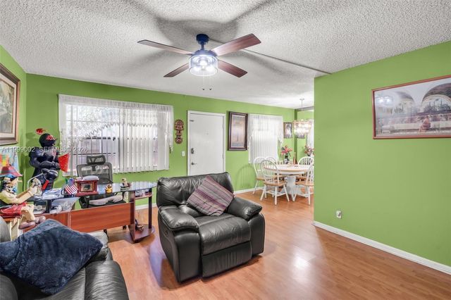 200 SW 132nd Way 211L, Pembroke Pines, FL 33027