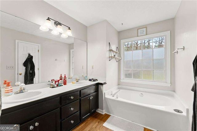 5920 Branden Hill Lane, Buford, GA 30518