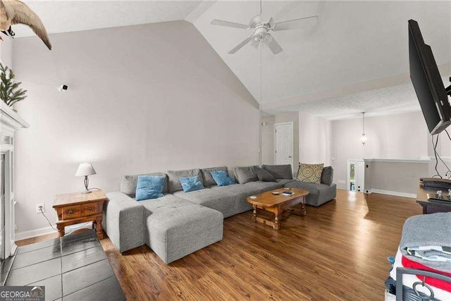 5920 Branden Hill Lane, Buford, GA 30518