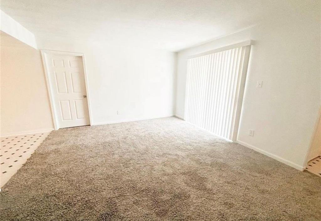 8100 Creekbend Drive 152, Houston, TX 77071