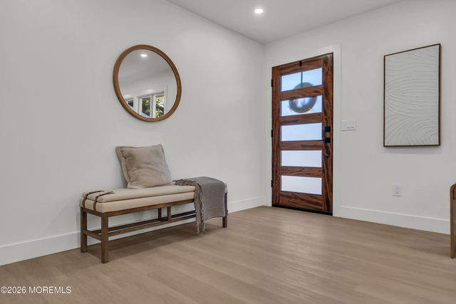 49 Elm Street, Beachwood, NJ 08722