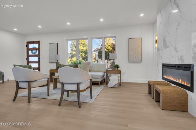 49 Elm Street, Beachwood, NJ 08722