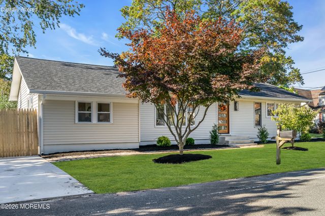 49 Elm Street, Beachwood, NJ 08722