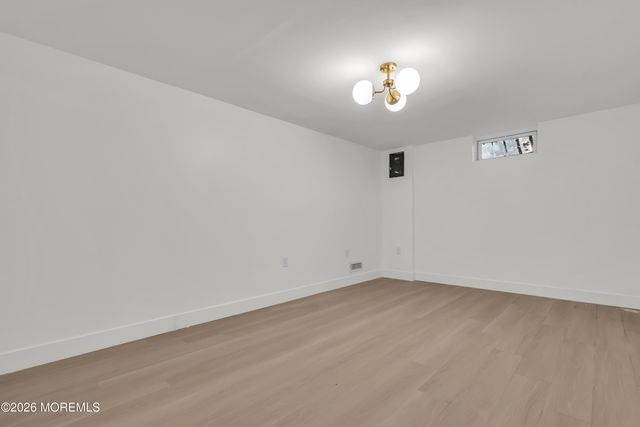 49 Elm Street, Beachwood, NJ 08722