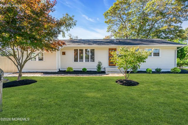 49 Elm Street, Beachwood, NJ 08722