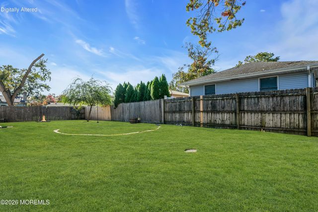 49 Elm Street, Beachwood, NJ 08722