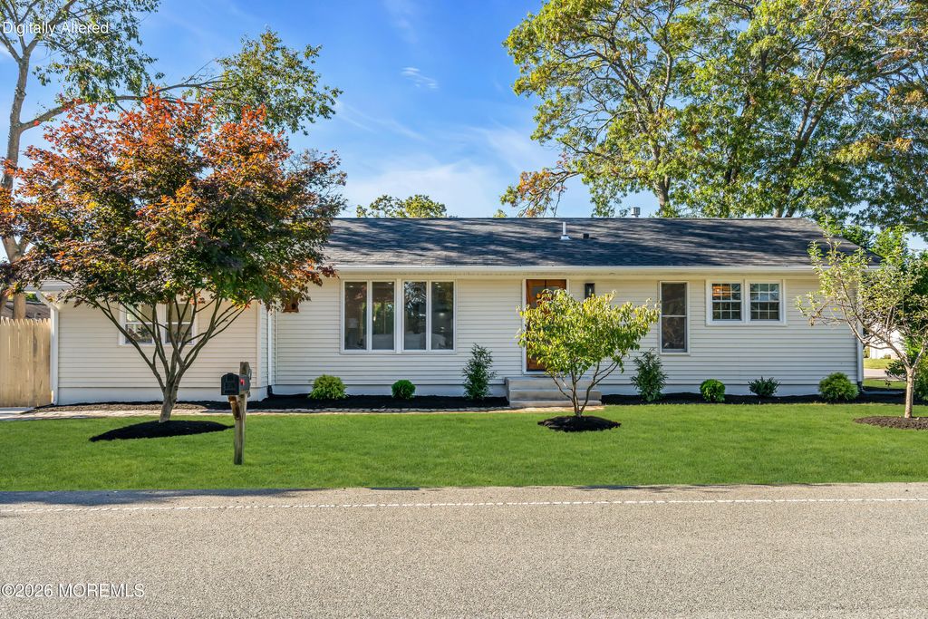 49 Elm Street, Beachwood, NJ 08722