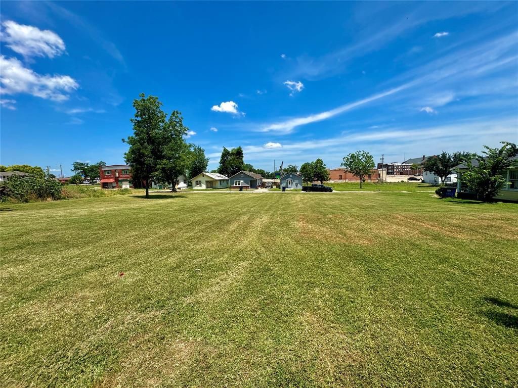 Image 1 of property listing at 423 N Park Street, Seminole, OK 74868