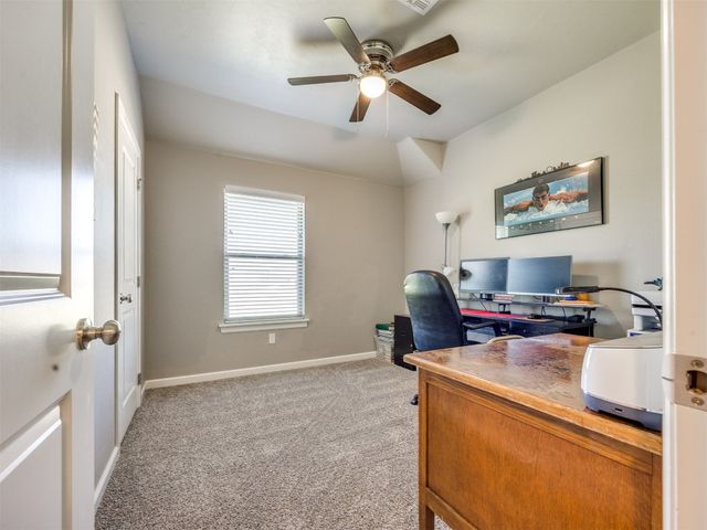 9556 Country Side Lane, Guthrie, OK 73044