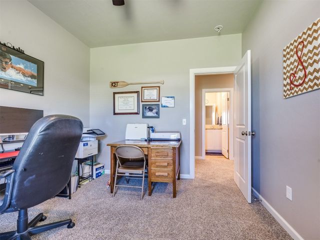9556 Country Side Lane, Guthrie, OK 73044