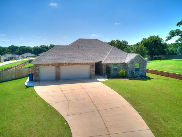 9556 Country Side Lane, Guthrie, OK 73044